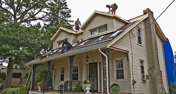 Quick and Trustworthy Emergency Roof Repair Services in Holiday Shores, IL